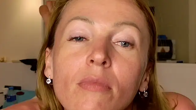 Chat +18 de angelicfenix ao vivo