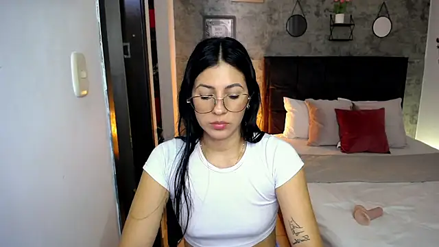 isa_cruzx – Live XXX-chat