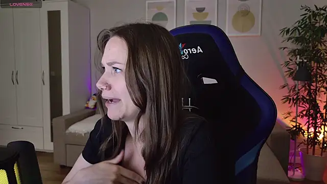 alexa_feels_ – Naživo XXX chat