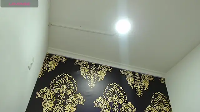 Chat +18 de BigBoobs_Goddess ao vivo