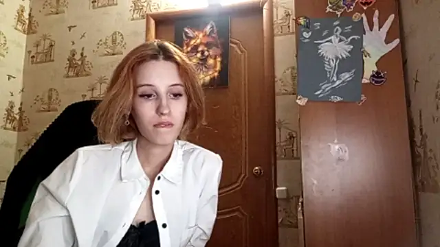 SirenFrost Adlı Modelin Canlı XXX Sohbeti