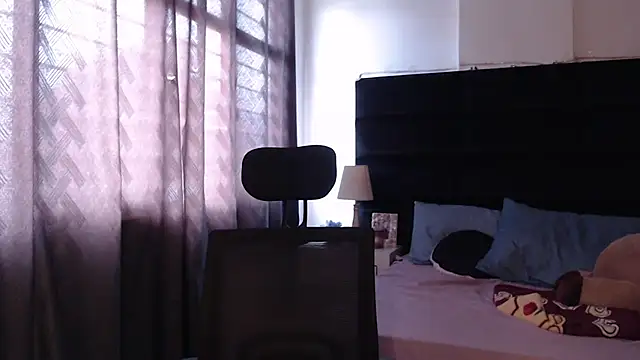 XXX chat uživo modela andrewmhilton_
