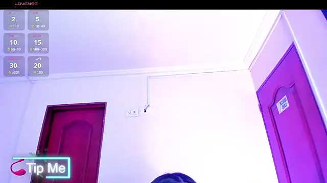 Chatroom XXX en direct de miiaboss_