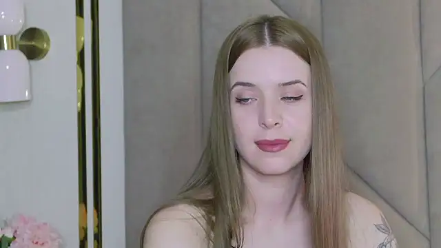 Touch_me Adlı Modelin Canlı XXX Sohbeti