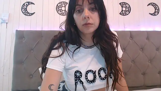 XXX chat uživo modela Mickyta
