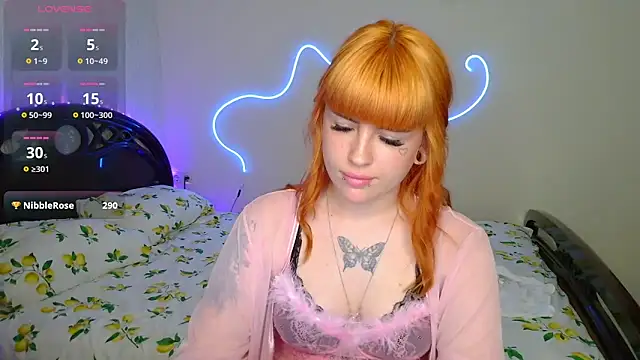 VelvetEmber – Naživo XXX chat
