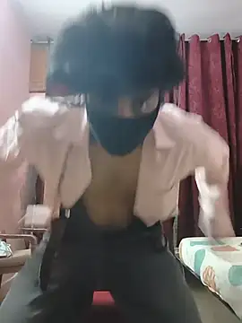 Chatroom XXX en direct de Fucker_111