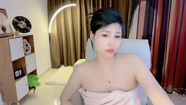 Chatroom XXX en direct de Vaidurya-Yolo