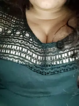 Lobna-66 Adlı Modelin Canlı XXX Sohbeti