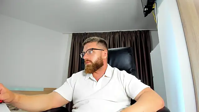 Findom_guy 即時 XXX 聊天