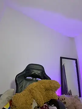 Show modela cam11_07 na web-kameri