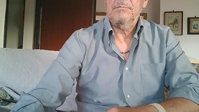 gyodybis Chat XXX live