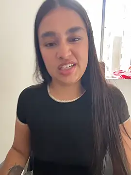 I_Samanthaa Adlı Modelin Canlı XXX Sohbeti