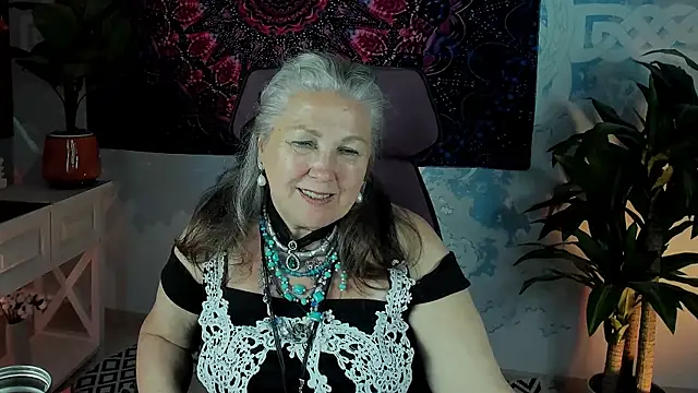 LilaMaharani's Live XXX Chat