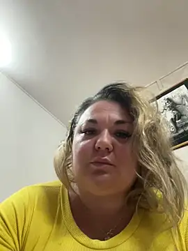 MikyVesela Chat XXX live