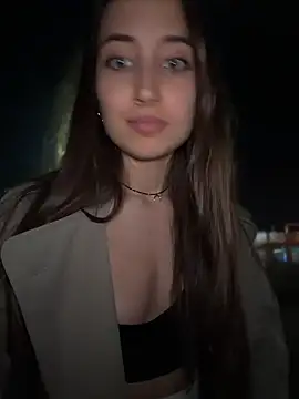 ICrazyOneIRL live XXX chat