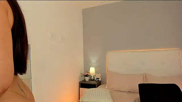 Chatroom XXX en direct de NataliaBuiles