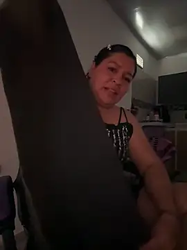 Chat +18 de Lovelipsbig ao vivo