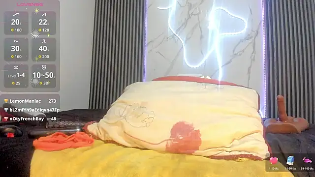 Chatroom XXX en direct de Morochaa-fire