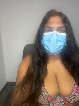 Sweet_Melon96 Adlı Modelin Canlı XXX Sohbeti