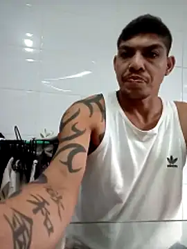Živý XXX chat Tatuadomoreno23cm