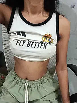 Daizy_Shah Adlı Modelin Canlı XXX Sohbeti