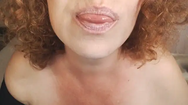 VikiMilfforYou's Live XXX Chat