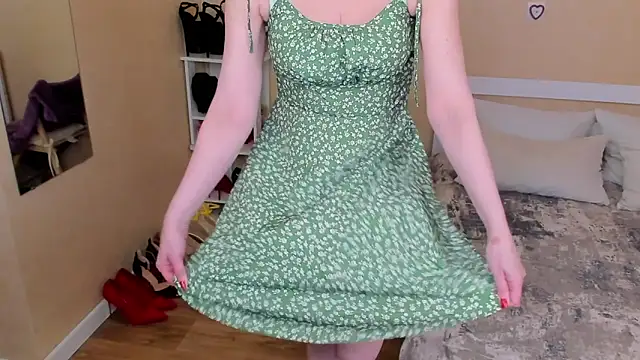 FoxySophia Adlı Modelin Canlı XXX Sohbeti