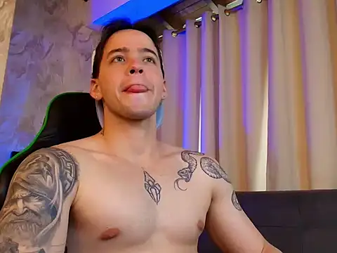Chatroom XXX en direct de RONNY_COLTON