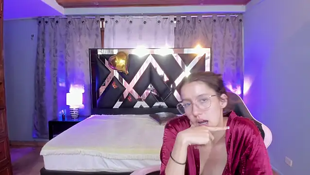 Linda4Petite Obrolan Langsung XXX