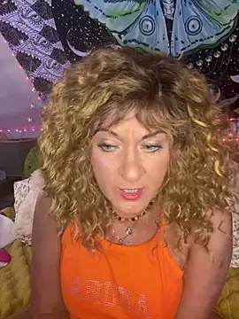 SuzyCatzz Live XXX Chat