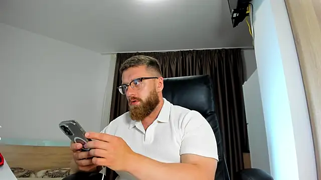 Онлайн чат XXX Findom_guy
