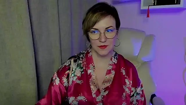 feliziaDesire Chat XXX in diretta