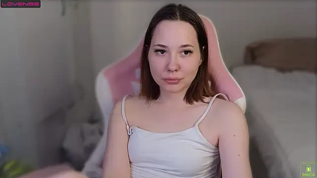 Airyhill live XXX chat