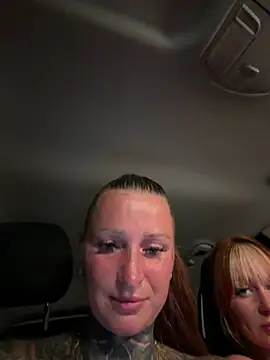 Chat XXX en directo de Inked_lorena