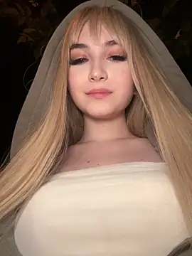 MarlboroWeb's Live XXX Chat