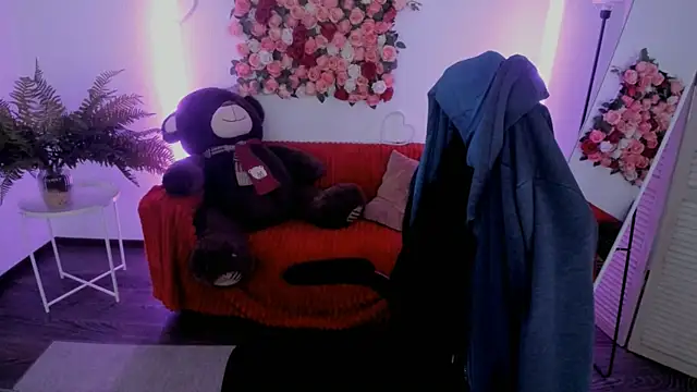 DiaAngell's Live XXX Chat