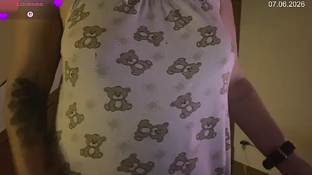 XXX chat uživo modela JacyWinslat
