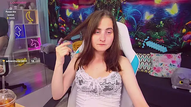 KiraDuvall Chat XXX in diretta