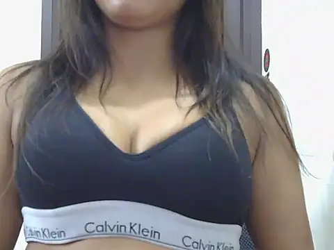 muskan_786 Adlı Modelin Canlı XXX Sohbeti