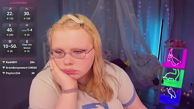 Онлайн чат XXX LottieReed