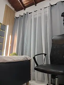 Chat +18 de Oliver_bigblack_cock ao vivo