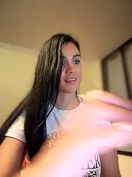Antonella_Maxwell Chat XXX in diretta
