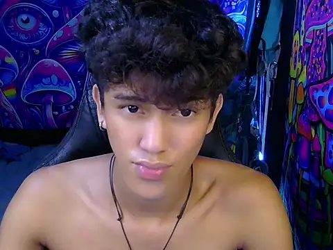 XXX chat uživo modela hugekenbigcock