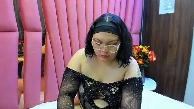 Sweet_Nova_ Chat XXX in diretta