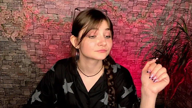may_rollins élő XXX-chatje