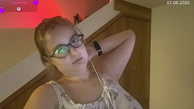Chat +18 de JacyWinslat ao vivo