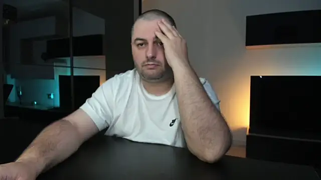 DravenPeak Chat XXX live