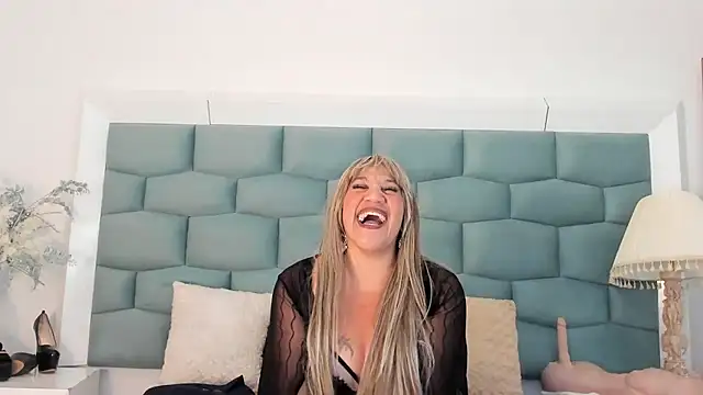 Chat XXX en directo de MiaMancini