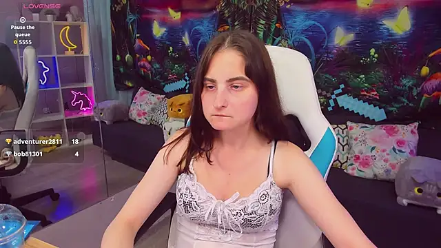 KiraDuvall's Live XXX Chat